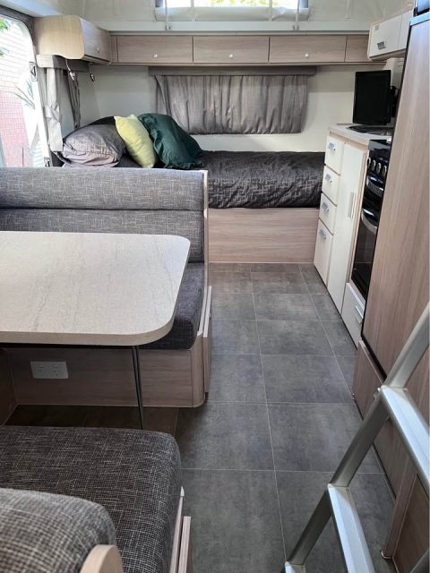 2018 Jayco Journey photo 8