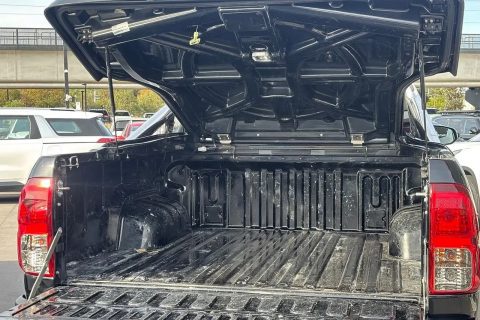 2018 Toyota Hilux photo 6