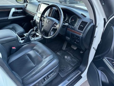 2019 Toyota LandCruiser photo 9