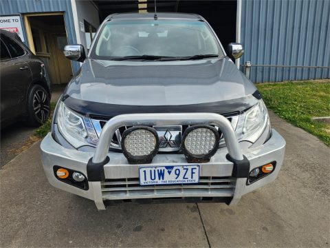 2016 Mitsubishi Triton photo 2