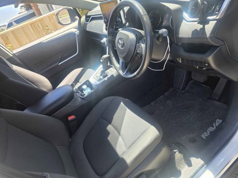 2022 Toyota RAV4 photo 7