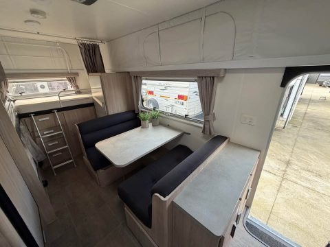 2018 Jayco Journey photo 7