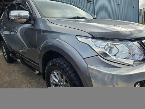 2016 Mitsubishi Triton photo 5