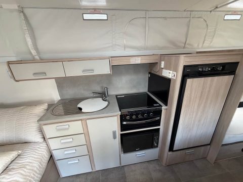 2018 Jayco Journey photo 12