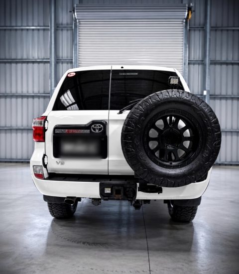 2016 Toyota  Landcruiser GX photo 2